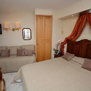 Hotell Familia