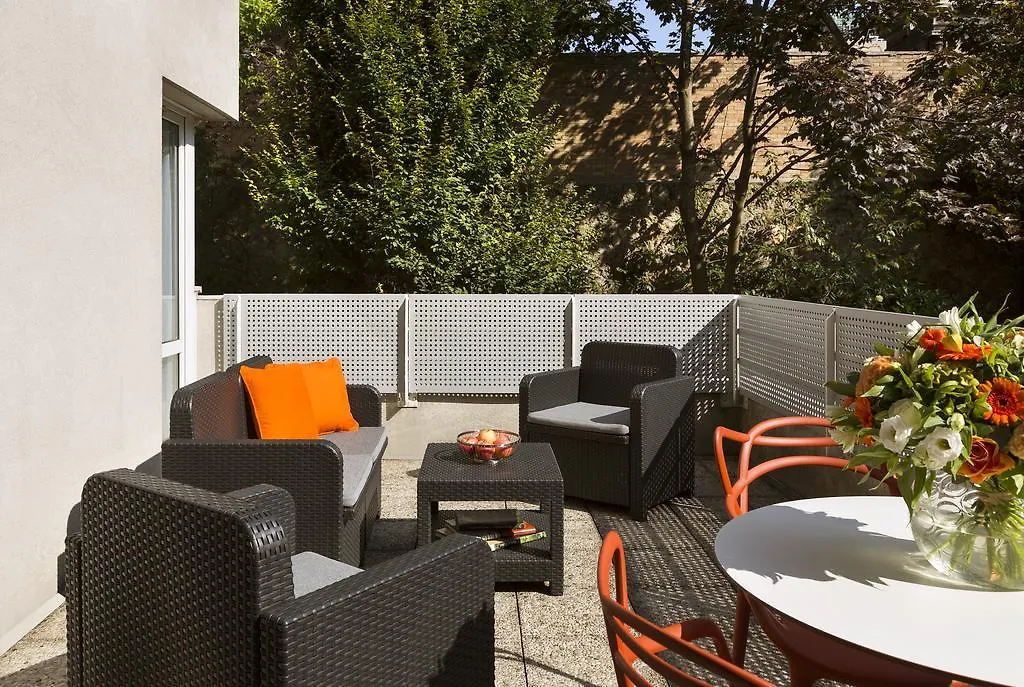Citadines Montmartre Paris Aparthotel 3*,